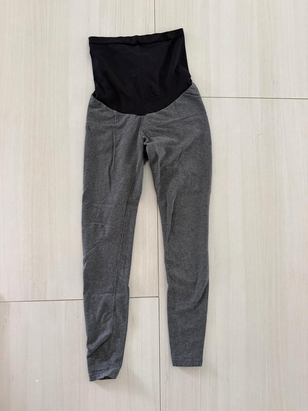 A Pea in the Pod Maternity Leggings - Comfort Stretch XS